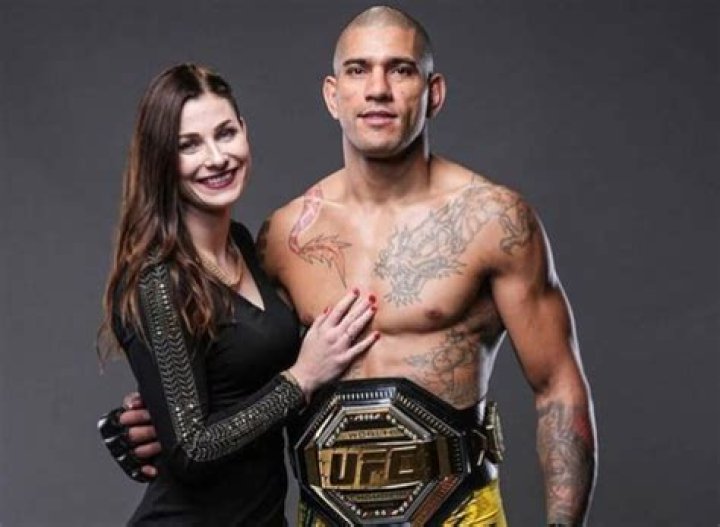 Alex Pereira Wife: Is Alex Pereira Married?
