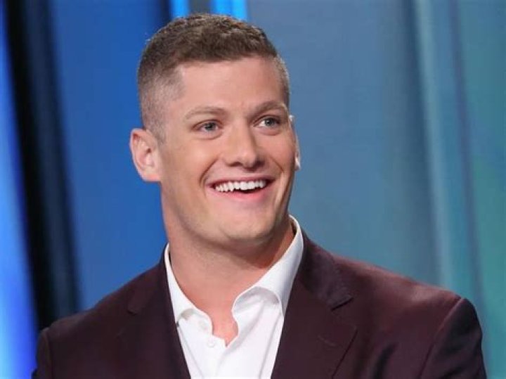 Carl Nassib Bio, Age, Height, Career, Net Worth, Family & More