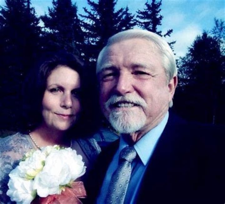 Dakota Fred Hurt Wife: Meet Jennifer Sheet